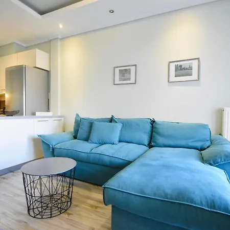 Apartment Aristoteles Square